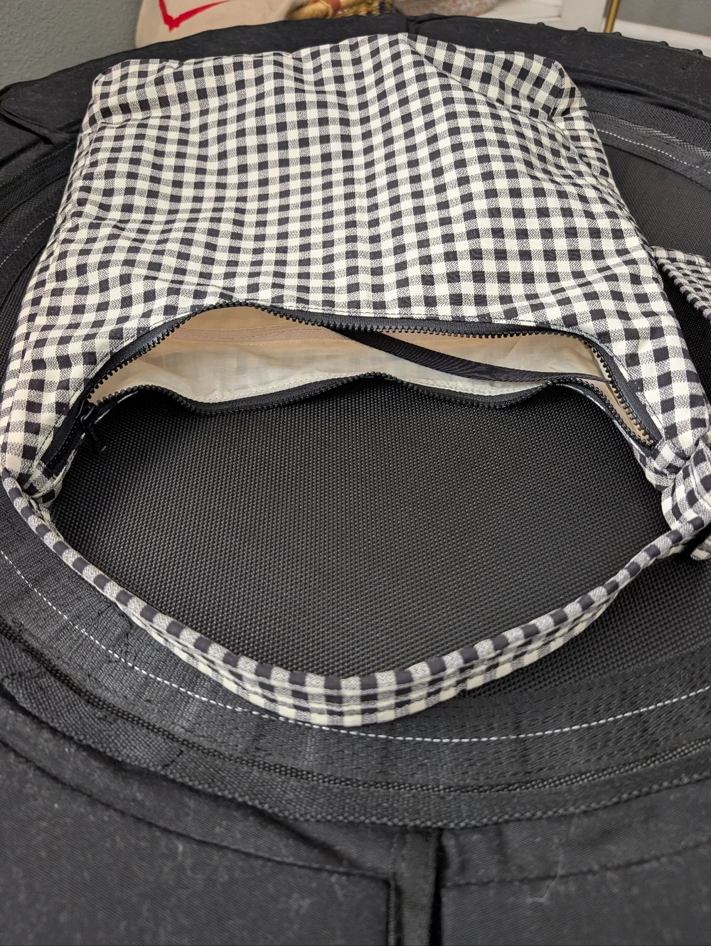 Baggu Nylon Shoulder Black and white gingham bag - Picture 7 of 8